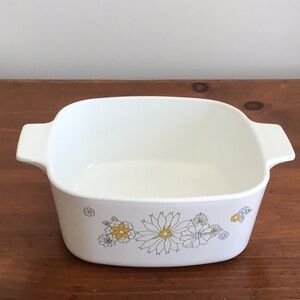 Vintage Corning Ware Daisy Floral Bouquet Casserole Dish A-1-1.5-B Quart No Lid